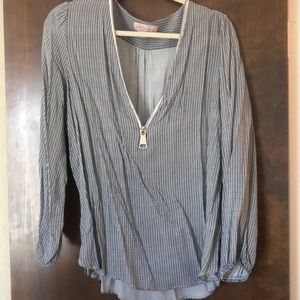 Chain link zip blouse